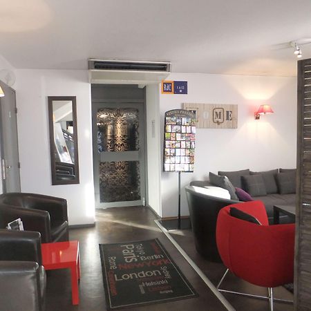 Hotel Restaurant Kyriad Brive Centre Bagian luar foto