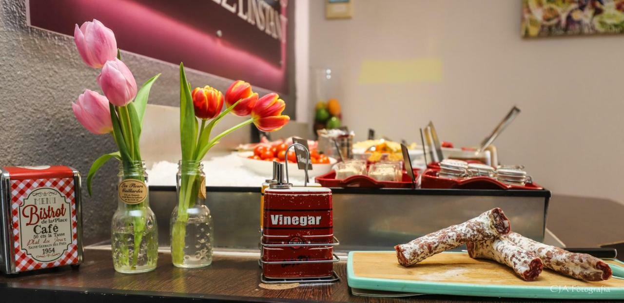Hotel Restaurant Kyriad Brive Centre Bagian luar foto