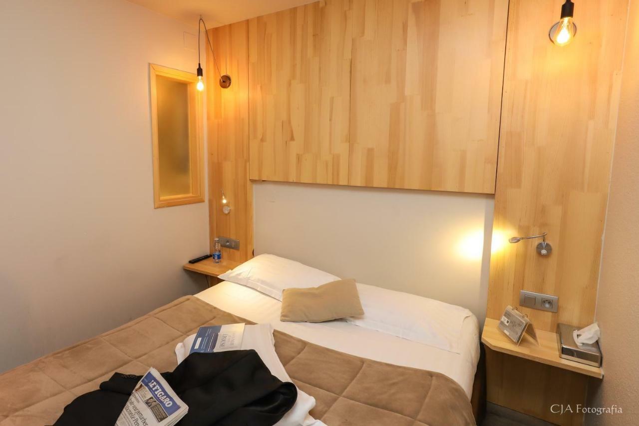 Hotel Restaurant Kyriad Brive Centre Bagian luar foto